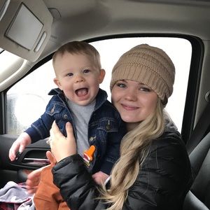 Meet your Posher, Olivia